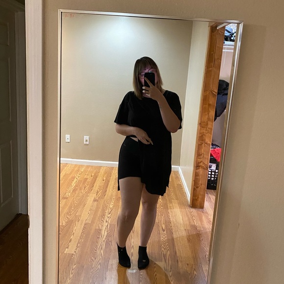 Tunic - Picture 2 of 2